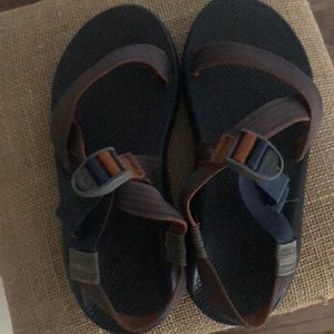 Men’s chacos